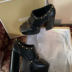 Michael Kors Alberta Mid Leather